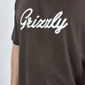 camiseta grizzly masculina script logo marrom 4