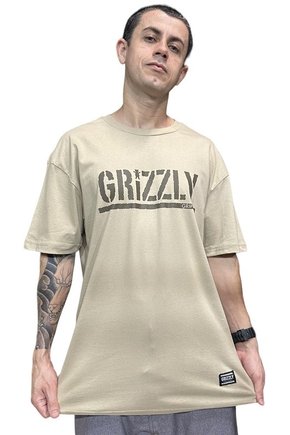 camiseta masculina grizzly og stamp sand areia 1