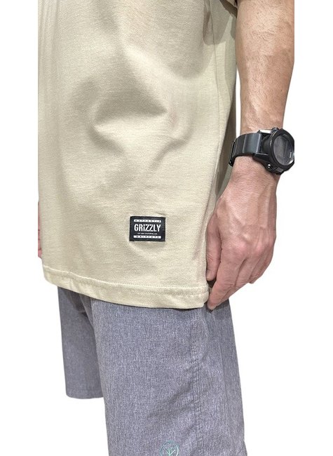 camiseta masculina grizzly og stamp sand areia 4