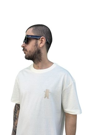 camiseta masculina grizzly mini og bear bordado off white 5