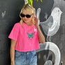 camiseta feminina cropped estonada mahai borboleta rosa neon 6