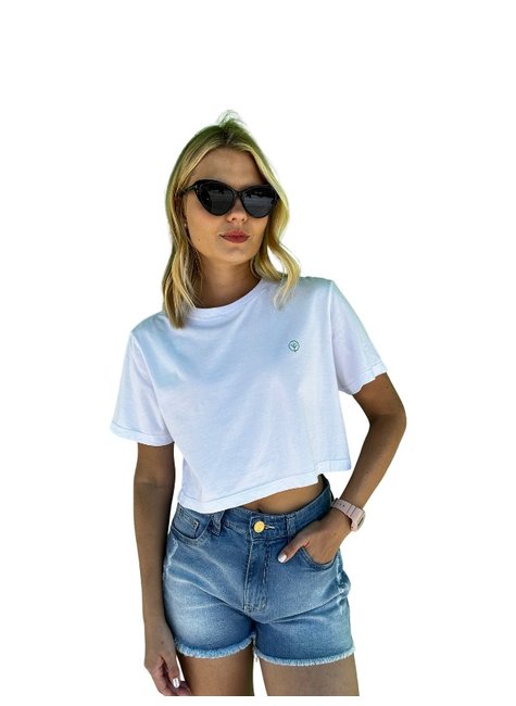 camiseta feminina cropped estonada mahai logo minimalista branco 1