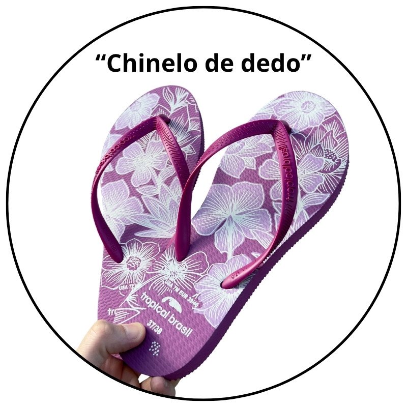 chinelo feminino slim tropical brasil roxo flores descricao 1
