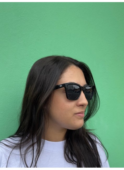 oculos de sol sym preto brilho sym16 6