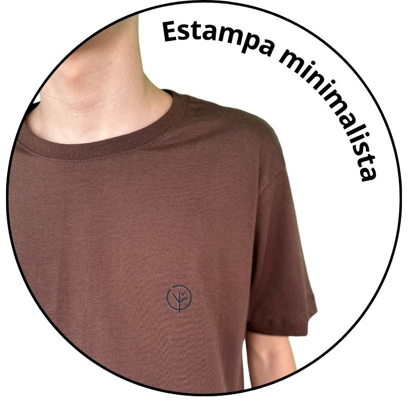 camiseta masculina regular mahai logo marrom descricao 1