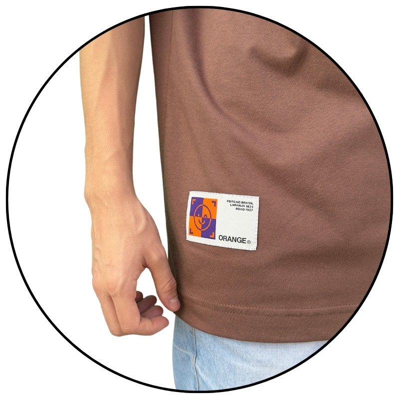 camiseta masculina orange core basic smile marrom descricao 2